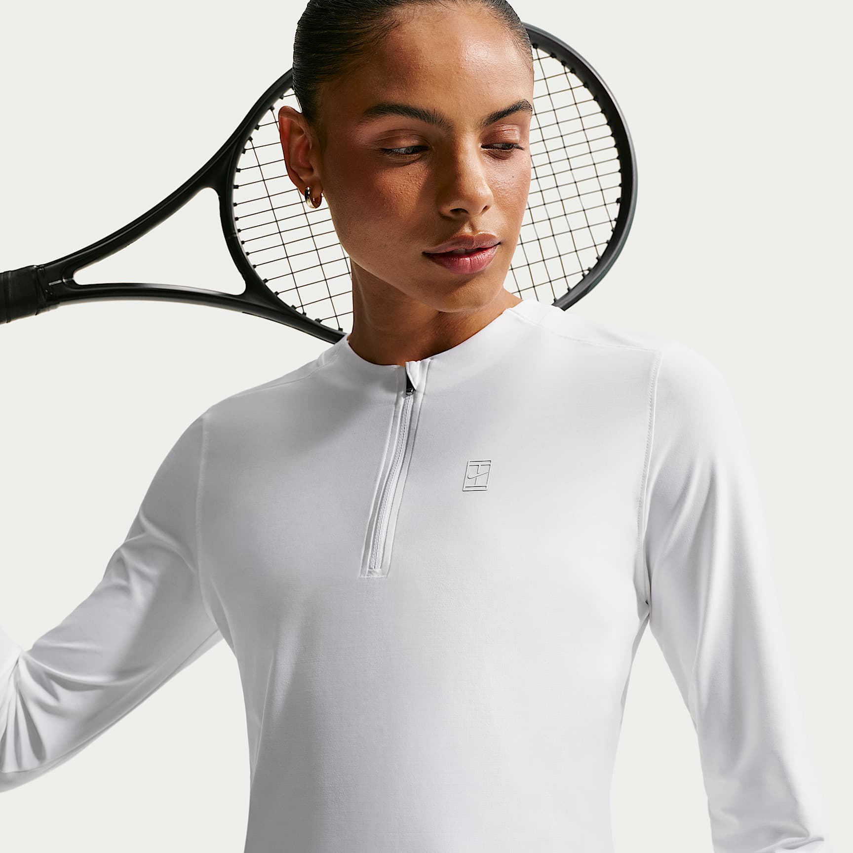Nike テニス　フローラルスコート　ホワイト NikeCourt Advantage Women's Dri-FIT Mid-Layer Tennis Top. Nike.com